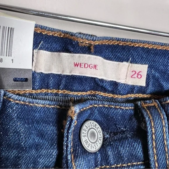 NWT Levi’s Premium Denim Big E Wedgie Icon Fit Ankle Jeans Med/Dark Wash Size 26 - Picture 13 of 16